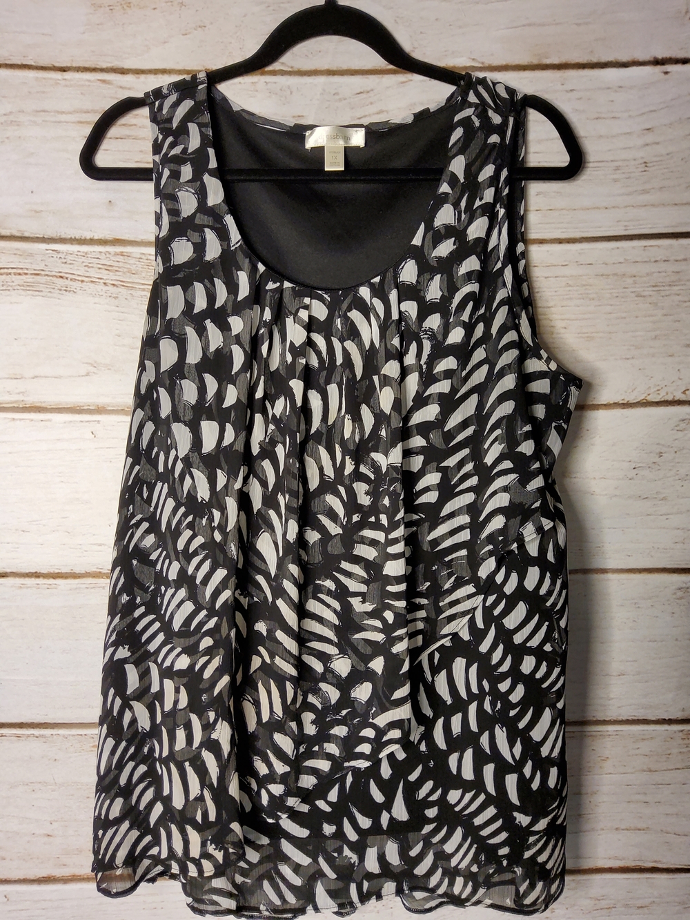 Dress Barn Black & White Printed Sleeveless Women's Camisole - Picture 1 of 6